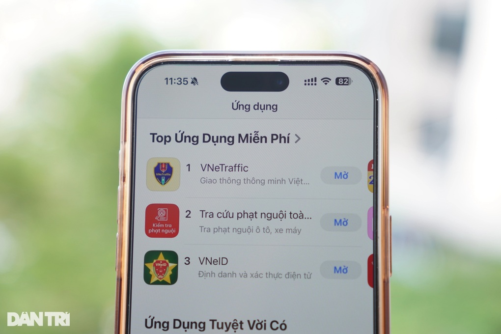 Ứng dụng VNeTraffic dẫn đầu về lượt tải xuống trên App Store - 1