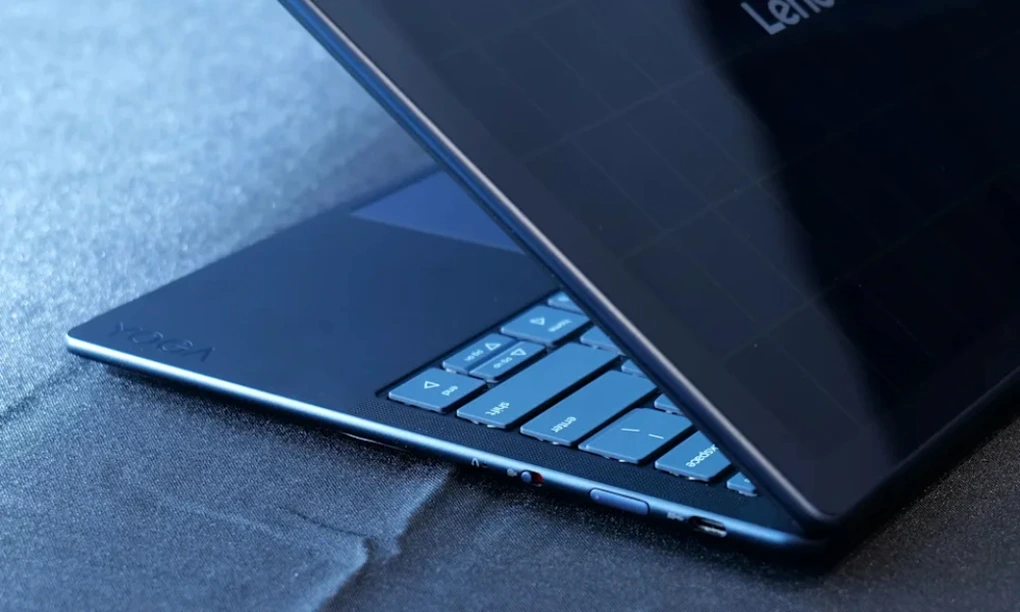 Loạt laptop độc lạ tại MWC 2025 - 2 Loạt laptop độc lạ tại MWC 2025 - 2